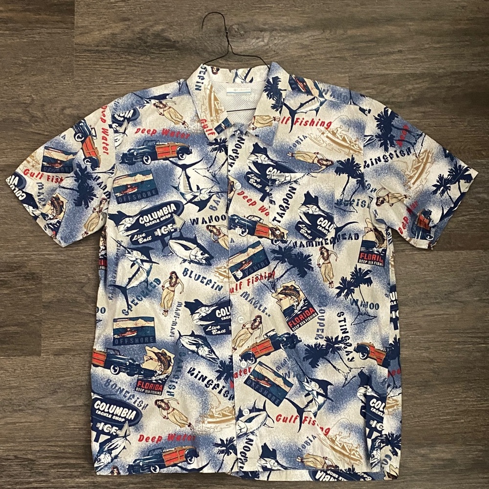 Columbia Men's Blue and White Fishing Graphic Shirt